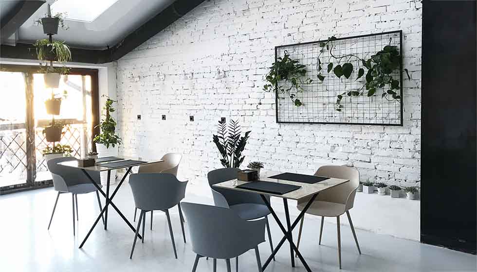 Walls with industrial decoration