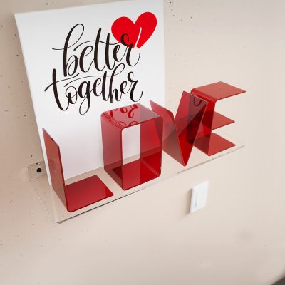 Anita Letters con palabra LOVE